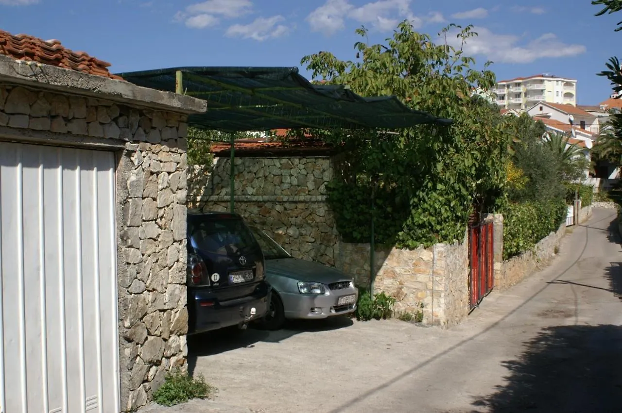 Apartments By The Sea Seget Vranjica, Trogir - 10438 Сегет Доньи 0*,